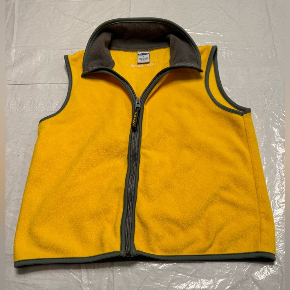 2 Old Navy Fleece Zip Up Vests Size Small - Picture 4 of 9